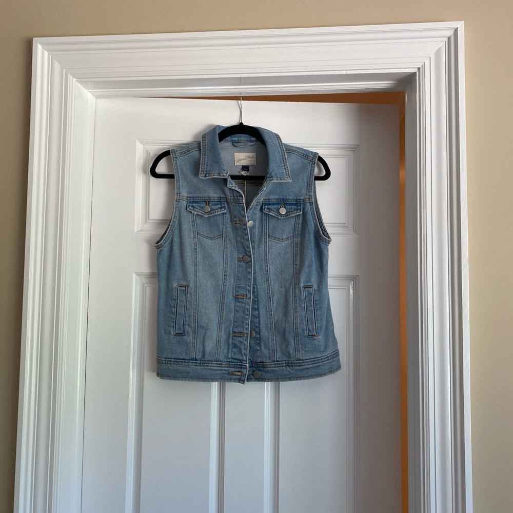 New/Tags On Women’s Denim Vest